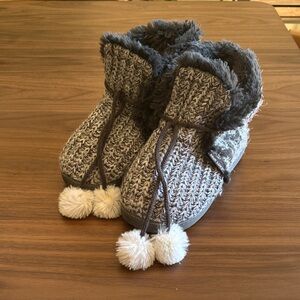 Muk Luks Gray Sole Slippers